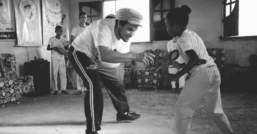 Evento em Feira reúne grandes mestres de capoeira do Brasil