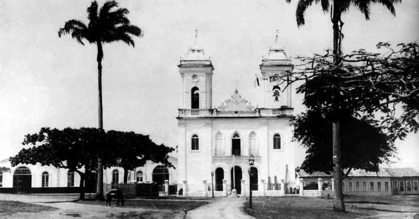 Um pouco da História da Catedral de Senhora Santana