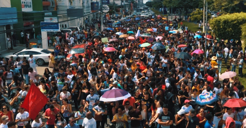 Os protestos em Feira de Santana