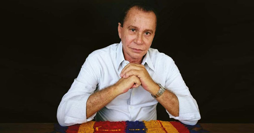 O pintor feirense Cesar Romero