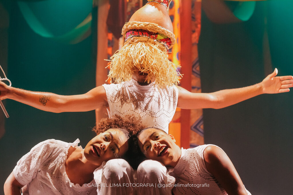 Espetáculo Akoko Lati Wa Ni – Tempo de Ser