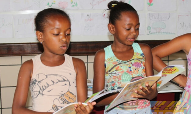 O projeto que incentiva crianças a ler usando a cultura sertaneja em Feira