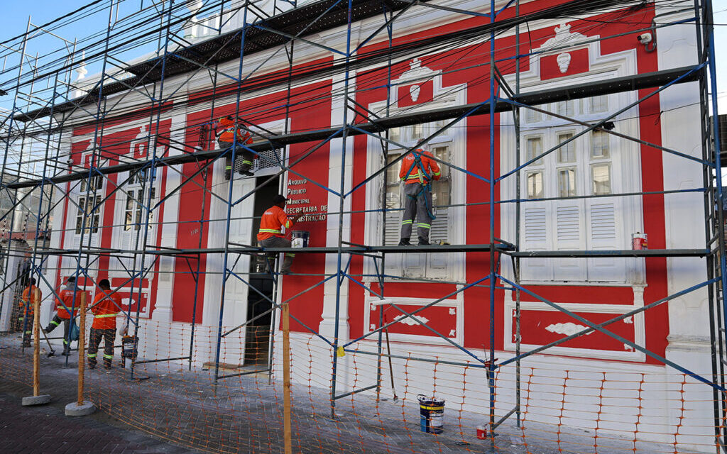 Prefeitura inicia revitalização do prédio histórico do Arquivo Público Municipal de Feira