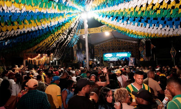 Arraiá do Comércio 2026 chega ao fim com programação na praça Bernadino Bahia